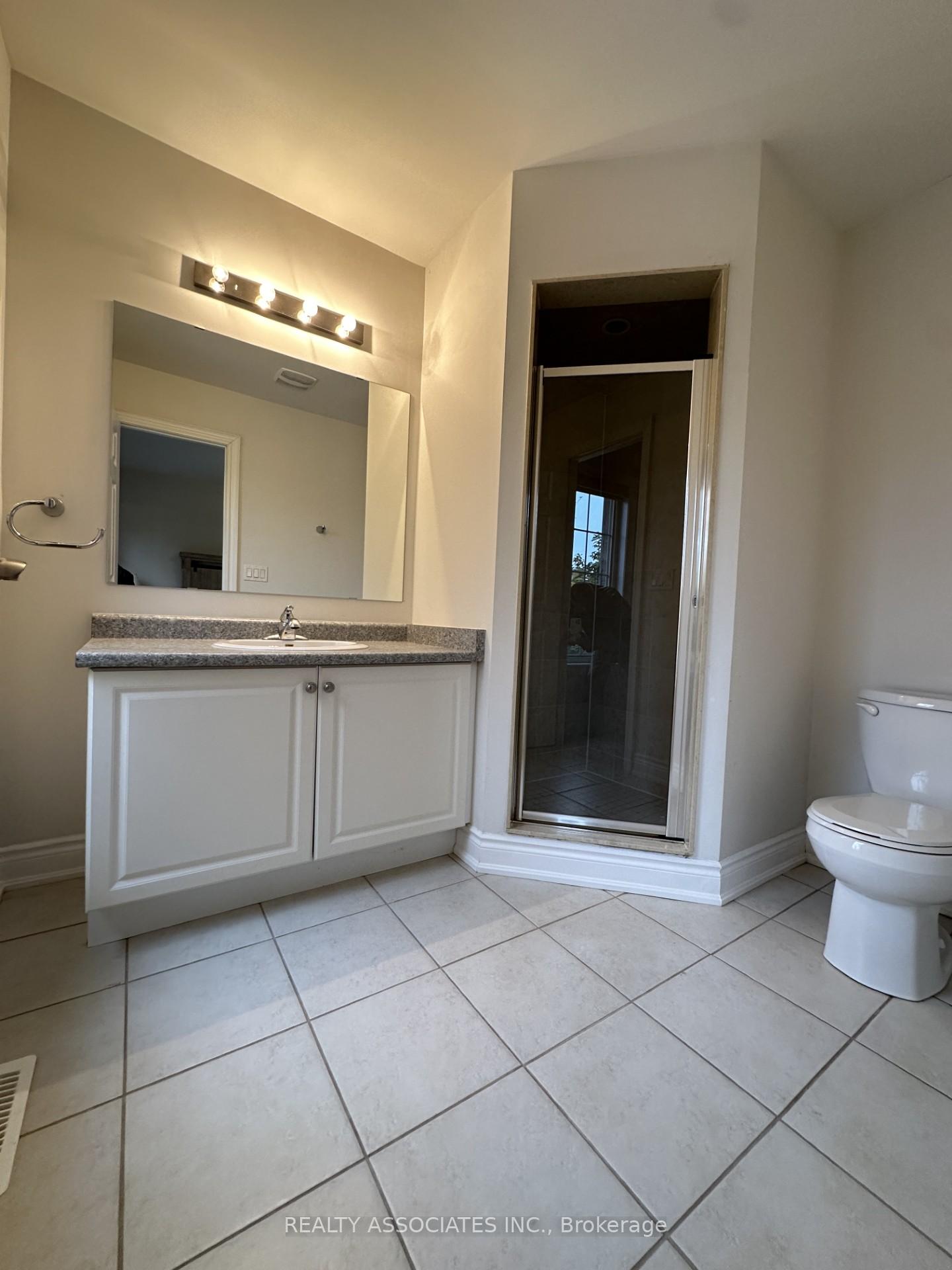Photo 20 of 22 Carolina Rose Crescent, Markham, Wismer — HOMEH