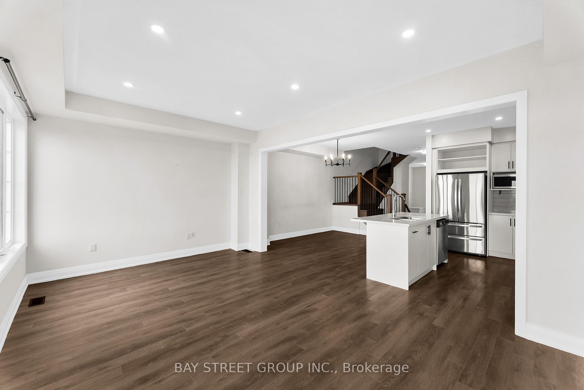 Photo 7 of 131 Vanier Street, Whitby, Pringle Creek — HOMEH