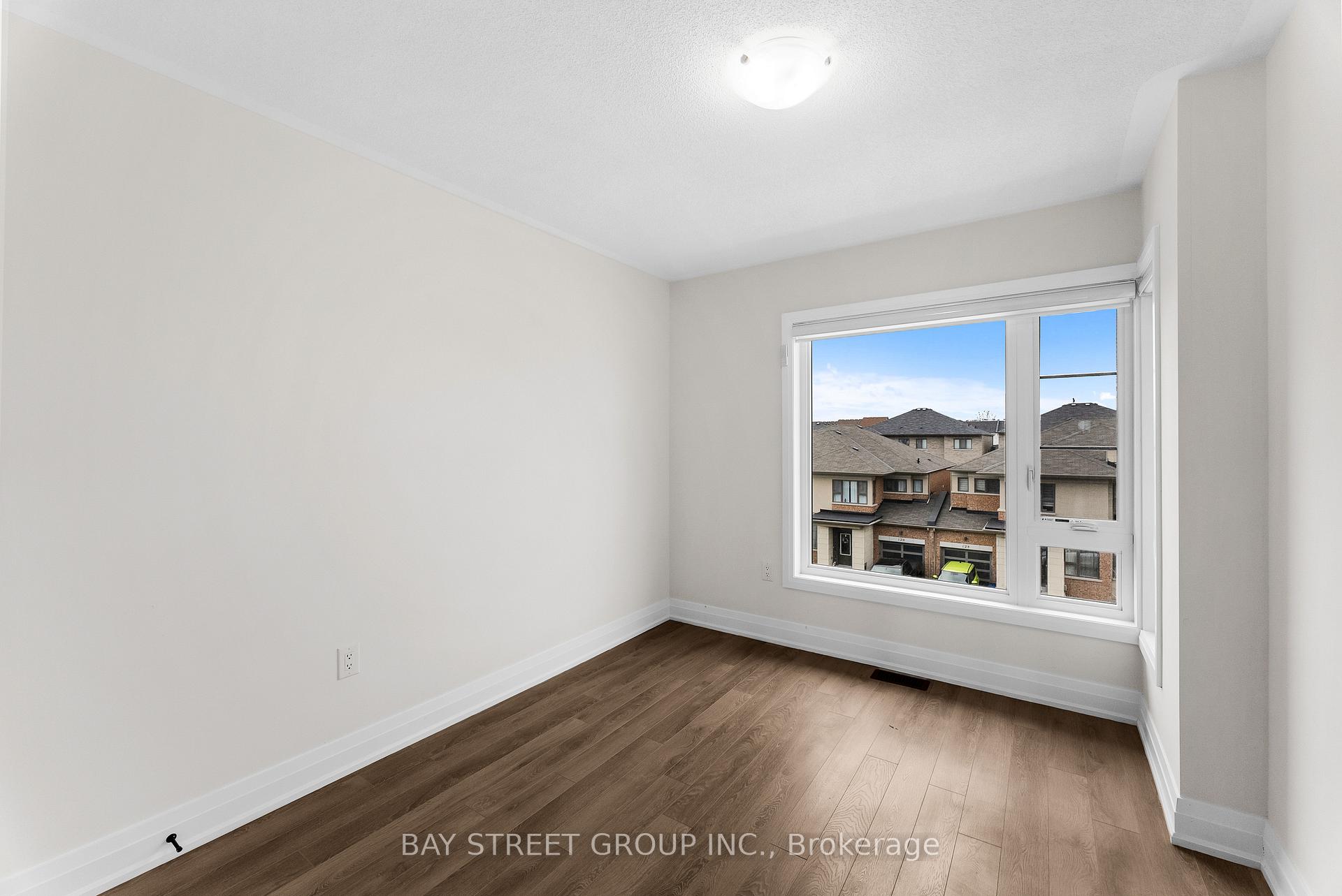 Photo 19 of 131 Vanier Street, Whitby, Pringle Creek — HOMEH