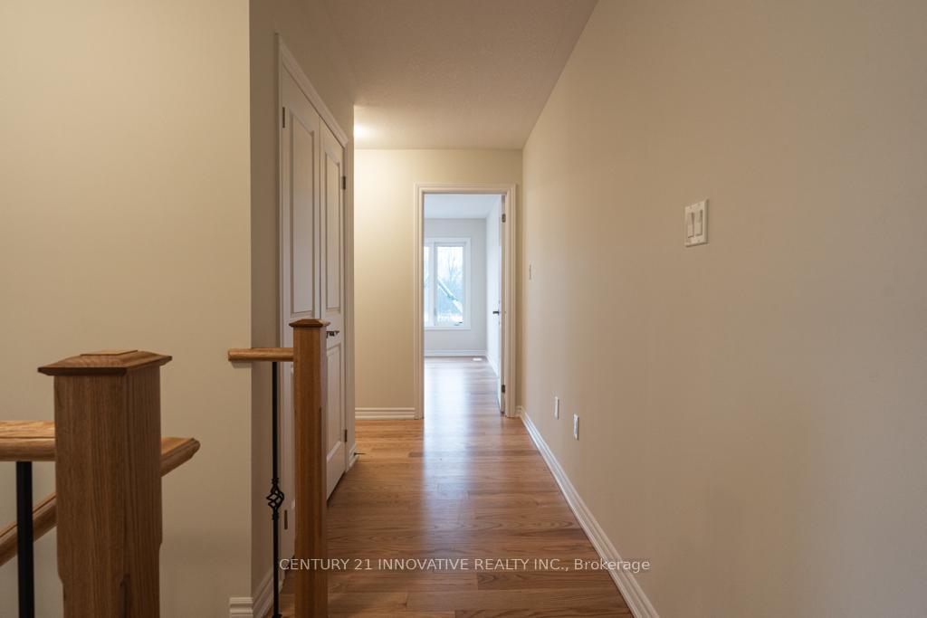 Photo 3 of 17 Gilham Way, Brant, Paris — HOMEH