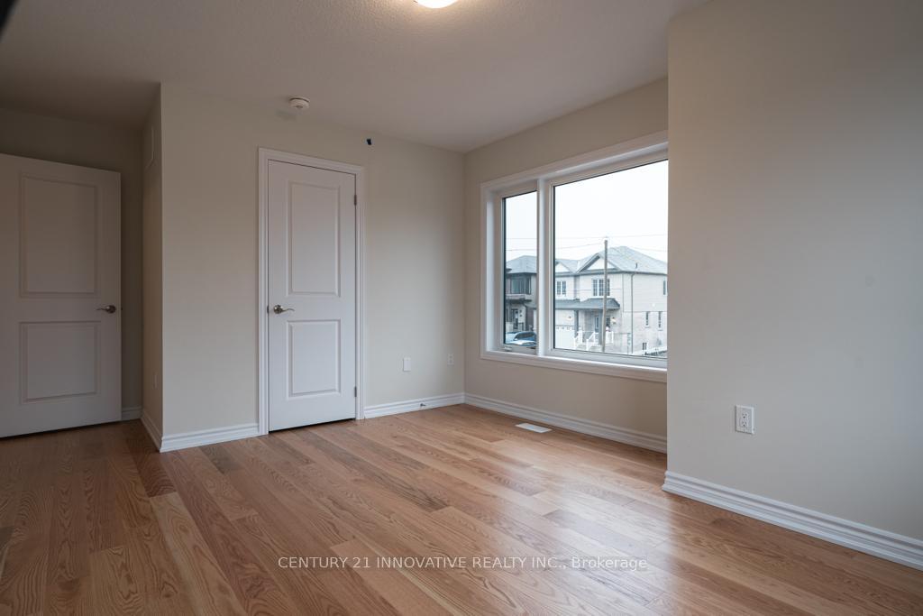 Photo 13 of 17 Gilham Way, Brant, Paris — HOMEH