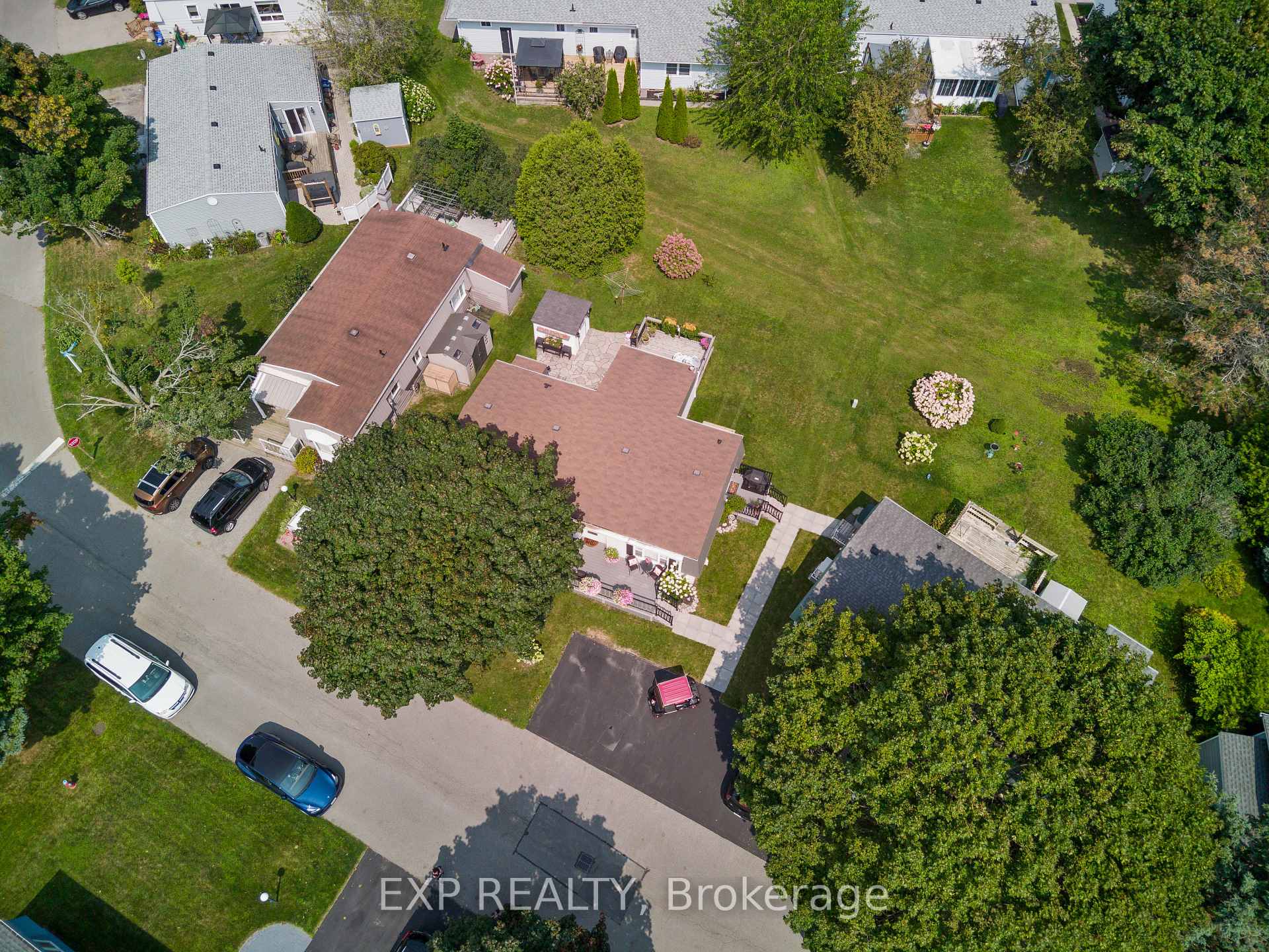 Photo 31 of 44 Bluffs Road, Clarington, Bowmanville — HOMEH
