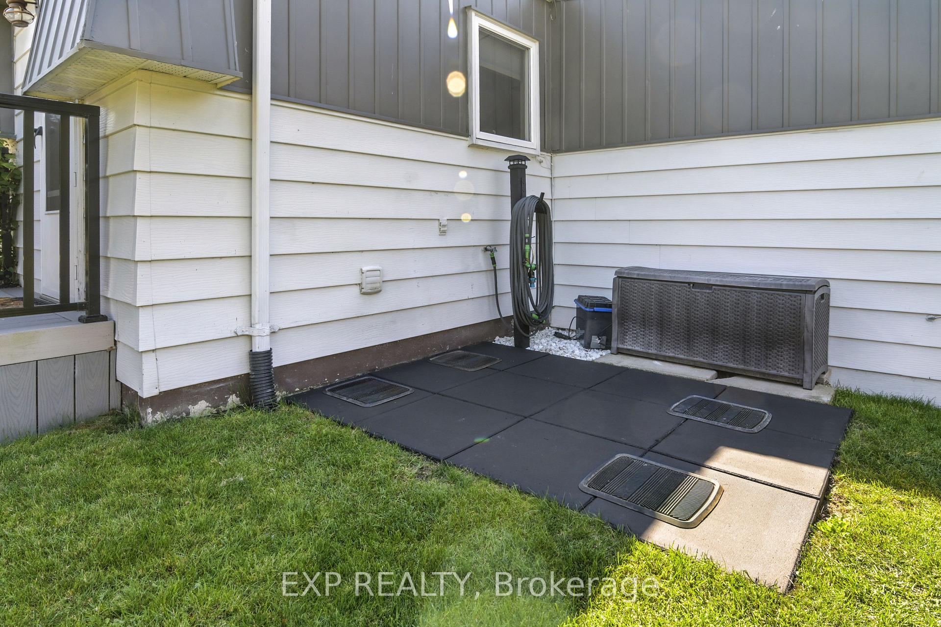 Photo 35 of 44 Bluffs Road, Clarington, Bowmanville — HOMEH