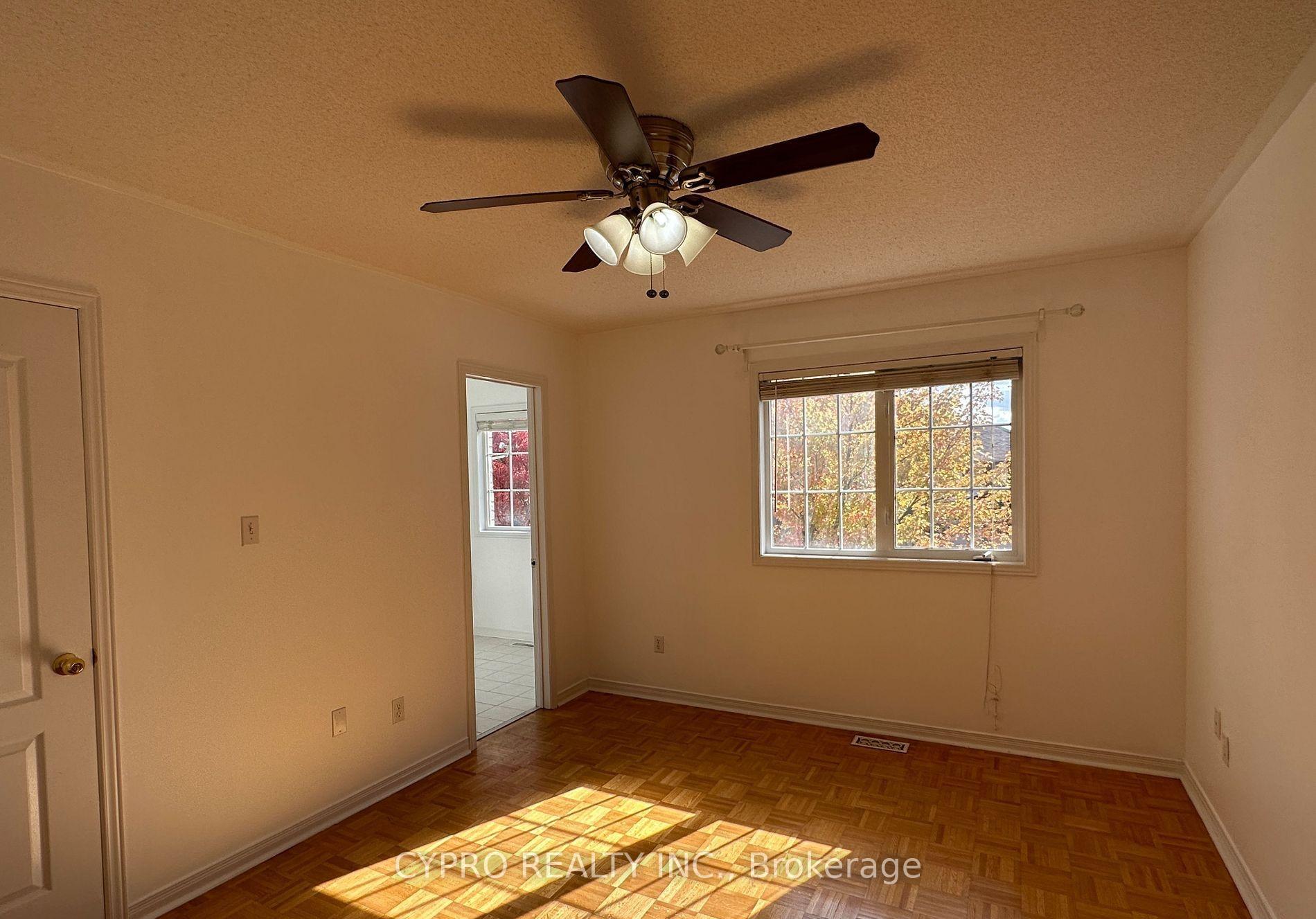 Photo 8 of 26 Warren Bradley Street, Markham, Berczy — HOMEH