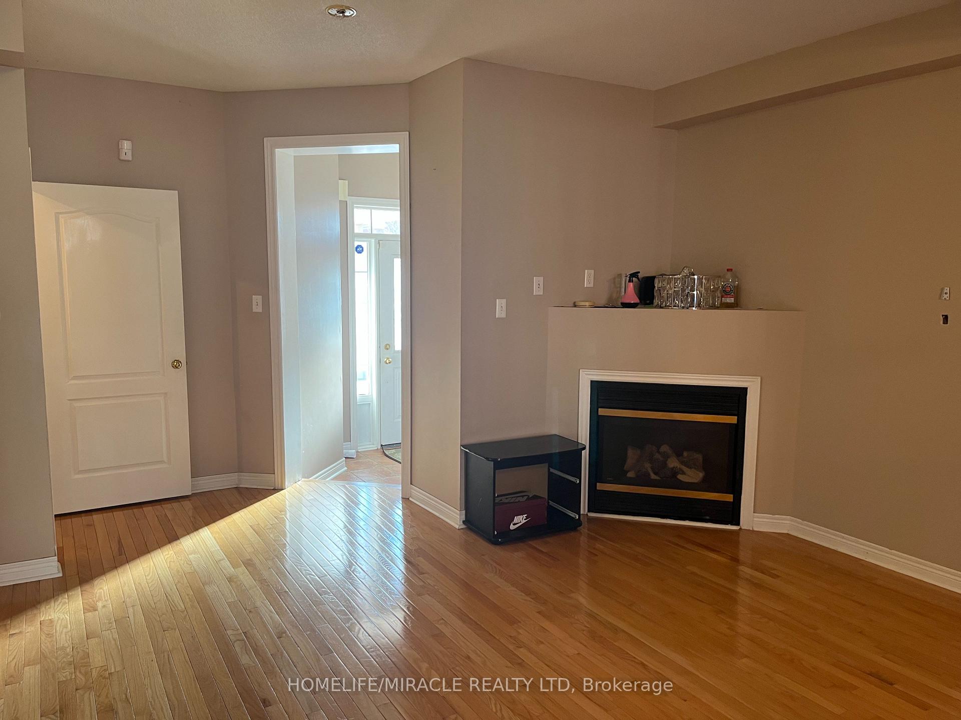 Photo 4 of 26 Silent Pond Crescent, Brampton, Madoc — HOMEH
