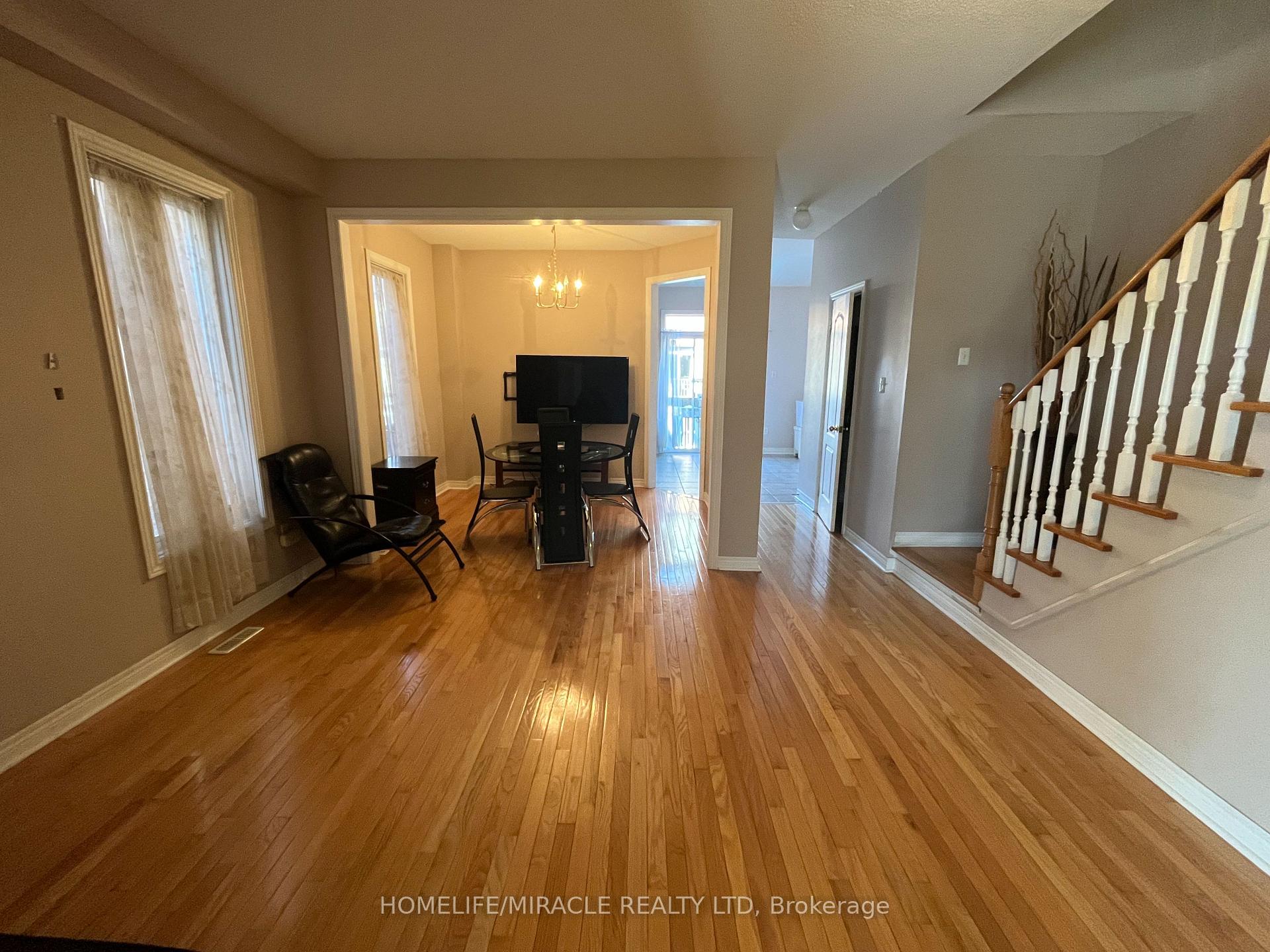 Photo 6 of 26 Silent Pond Crescent, Brampton, Madoc — HOMEH