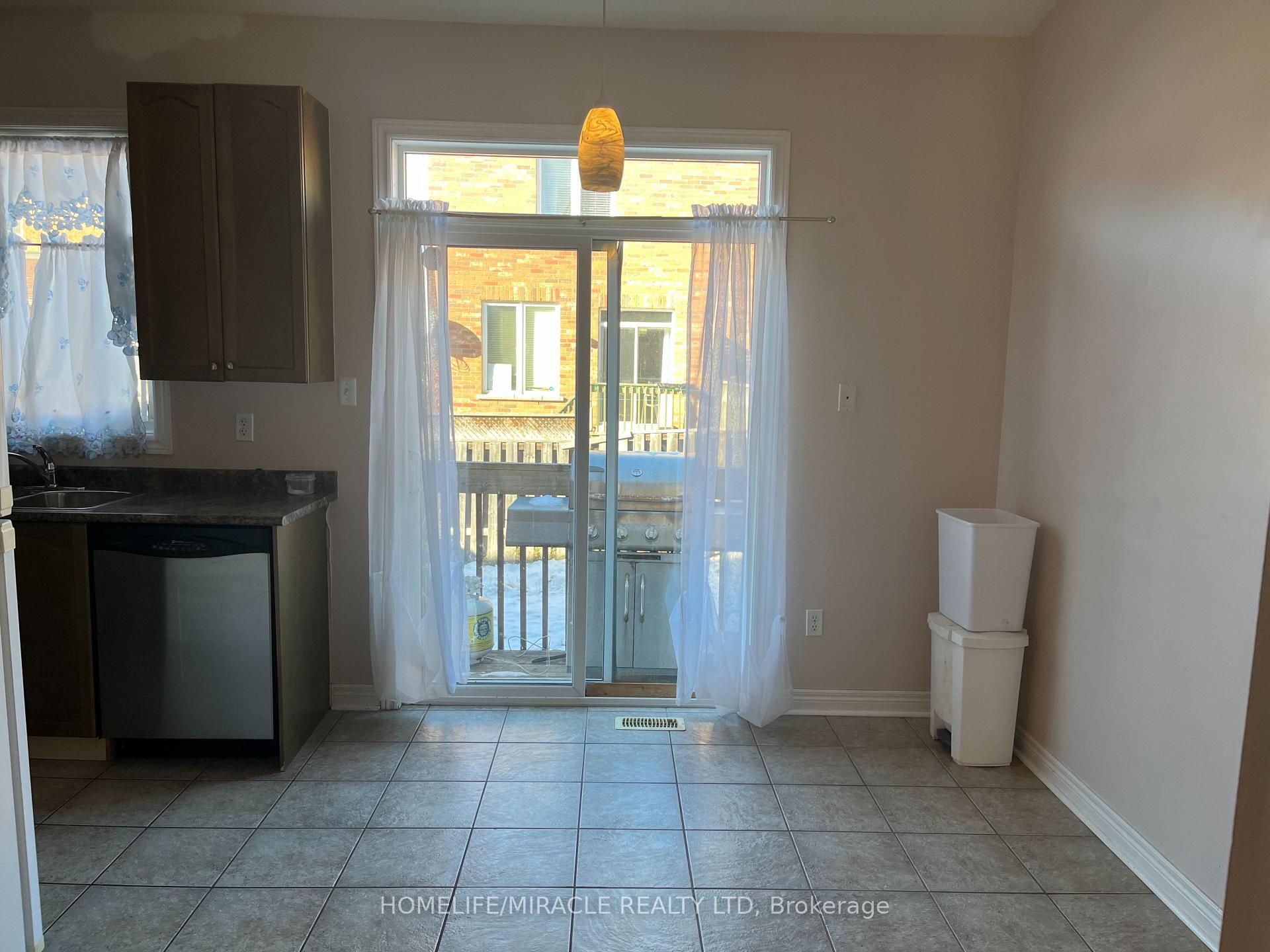 Photo 3 of 26 Silent Pond Crescent, Brampton, Madoc — HOMEH