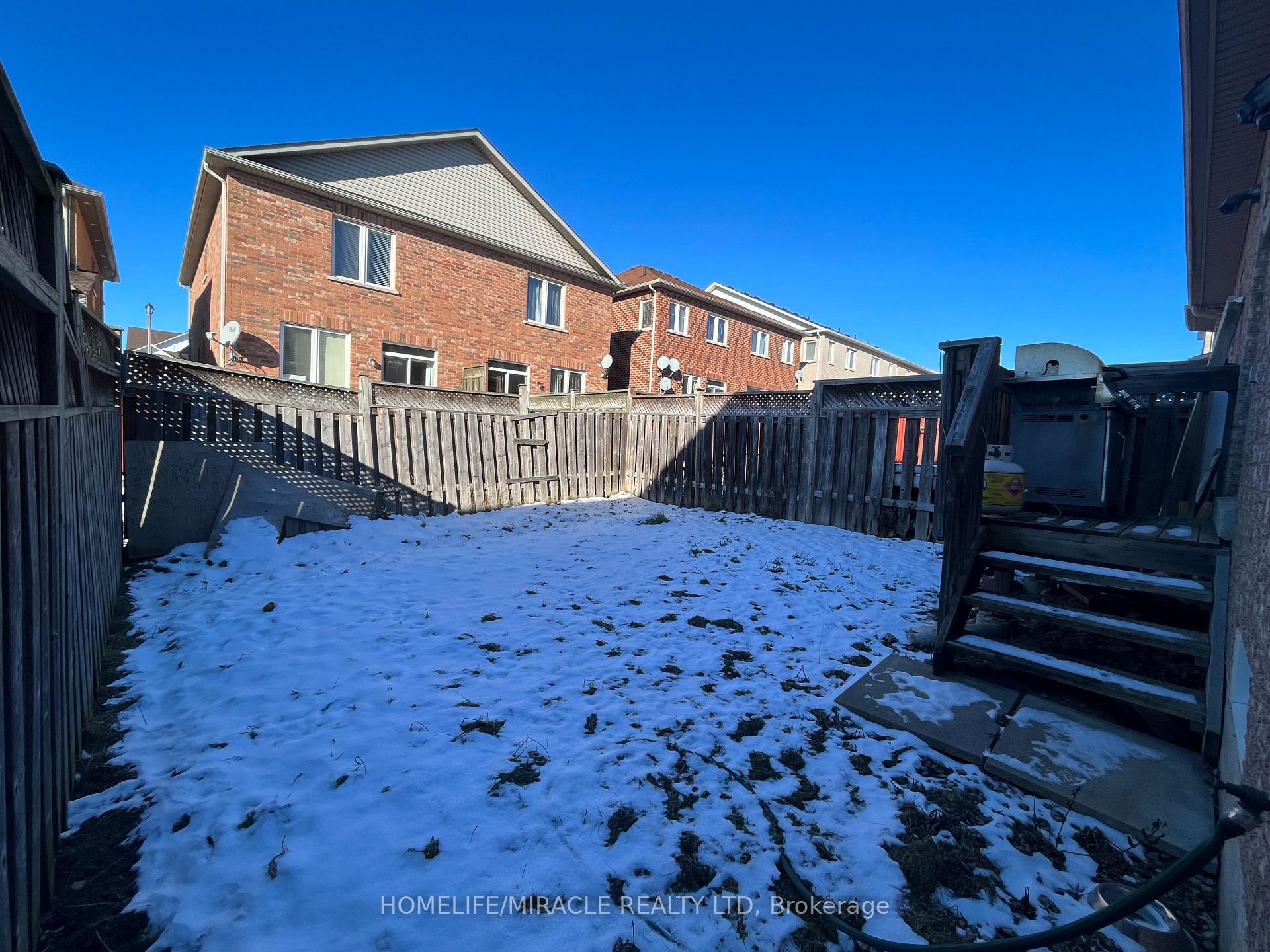 Photo 17 of 26 Silent Pond Crescent, Brampton, Madoc — HOMEH