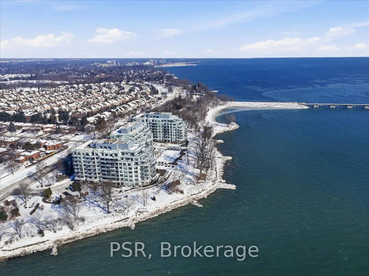 Front of Unit 619, 3500 Lakeshore Road W