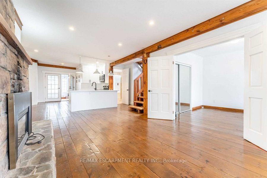 Photo 10 of Unit 2, 336 Locke Street S, Hamilton, Kirkendall — HOMEH
