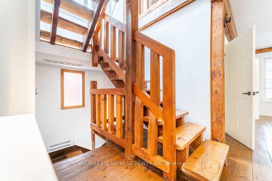 Photo 18 of Unit 2, 336 Locke Street S, Hamilton, Kirkendall — HOMEH