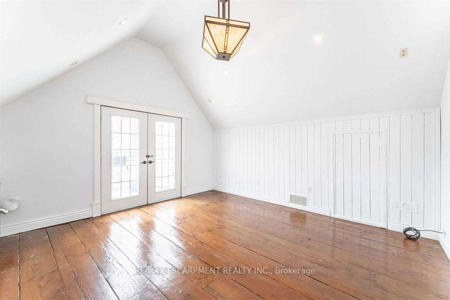 Photo 32 of Unit 2, 336 Locke Street S, Hamilton, Kirkendall — HOMEH