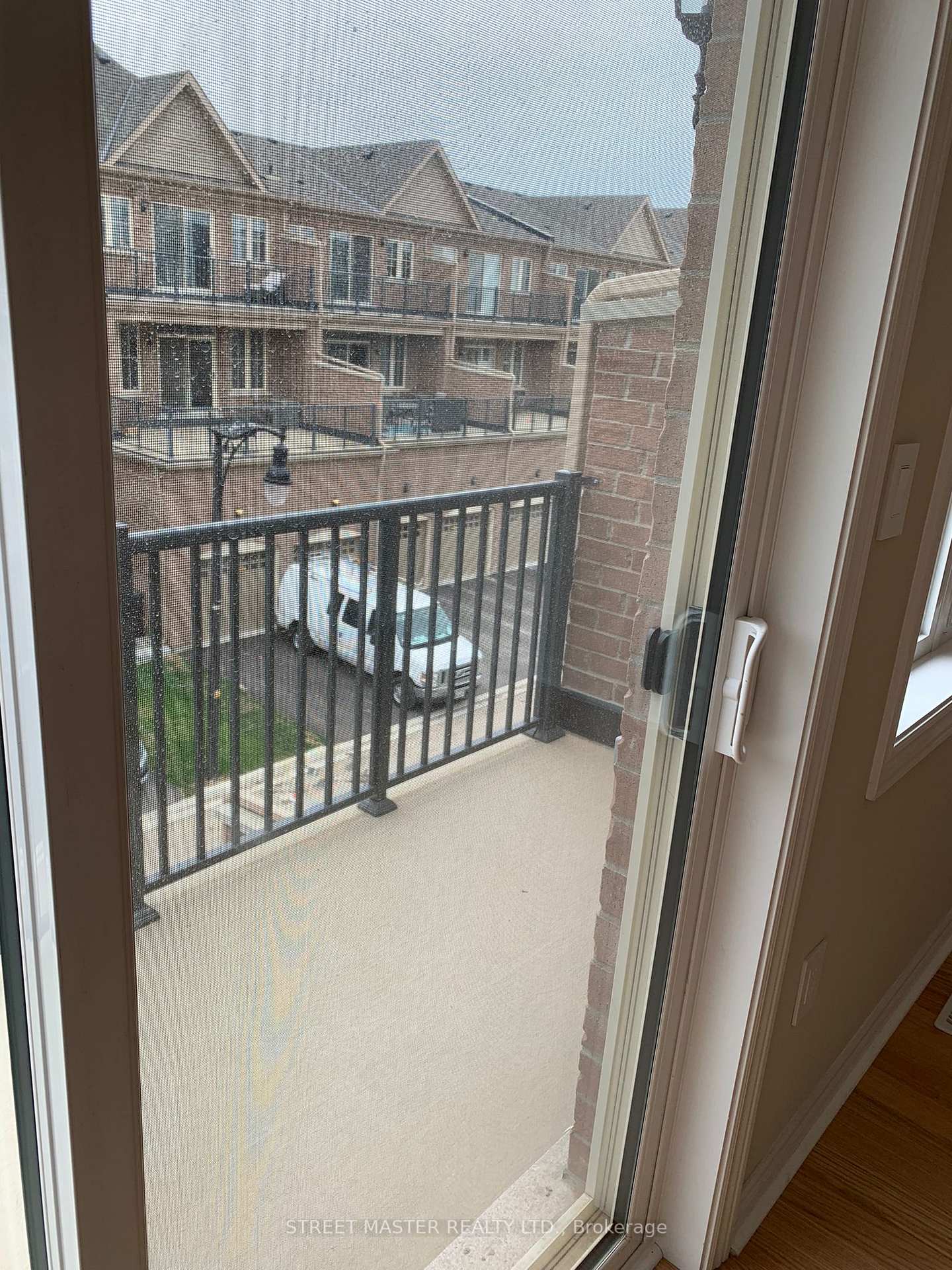 Photo 23 of 26 Remembrance Road, Brampton, Northwest Brampton — HOMEH