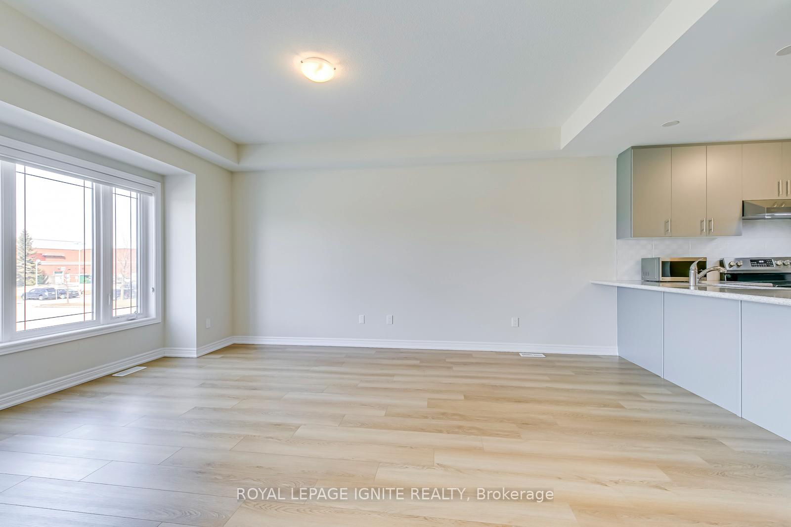 Photo 15 of 11 Picardy Drive, Hamilton, Stoney Creek Mountain — HOMEH
