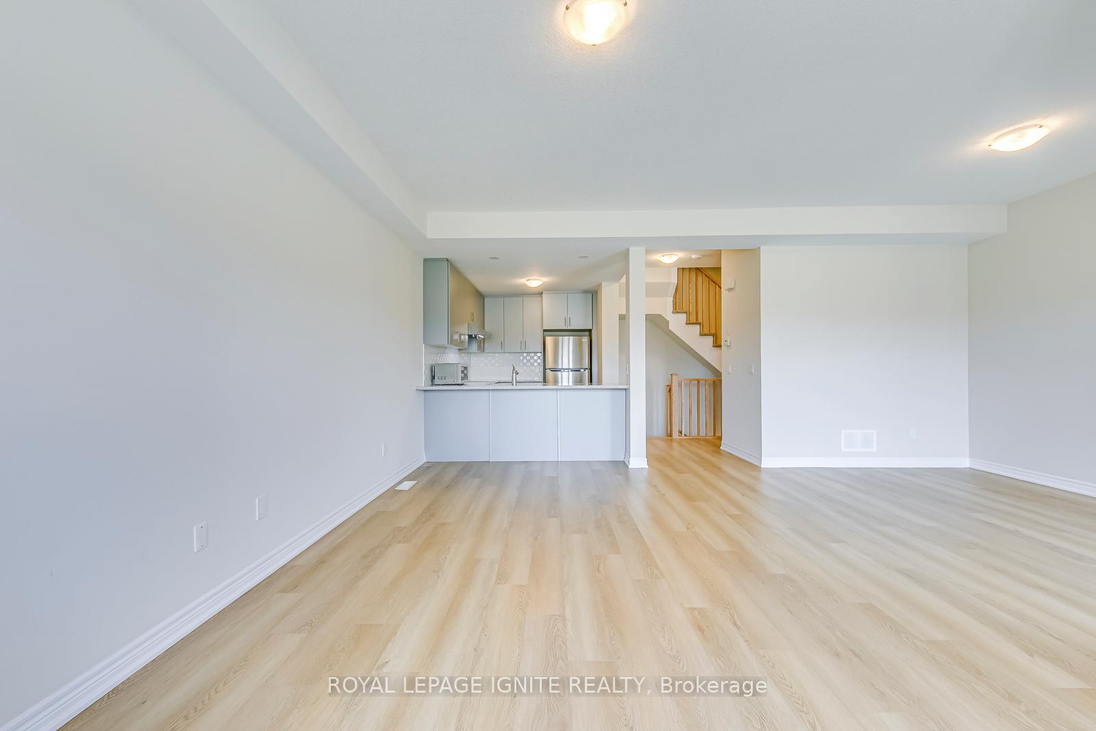 Photo 18 of 11 Picardy Drive, Hamilton, Stoney Creek Mountain — HOMEH