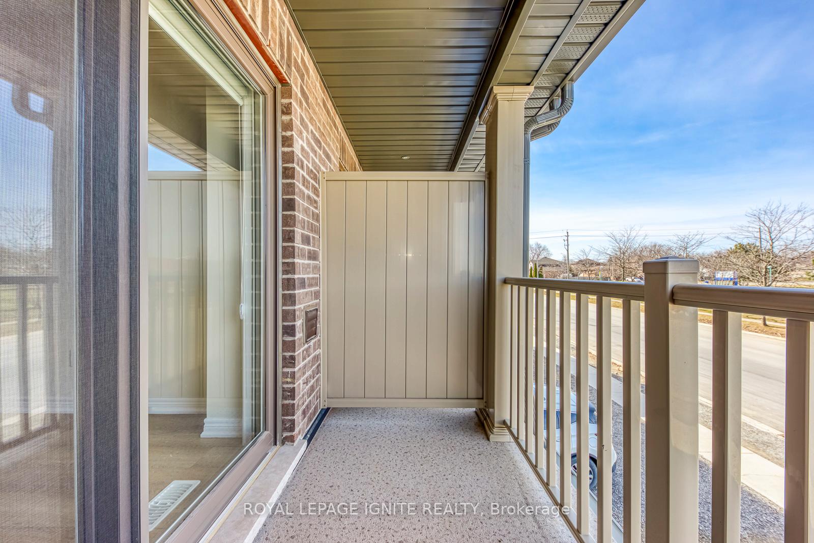 Photo 17 of 11 Picardy Drive, Hamilton, Stoney Creek Mountain — HOMEH