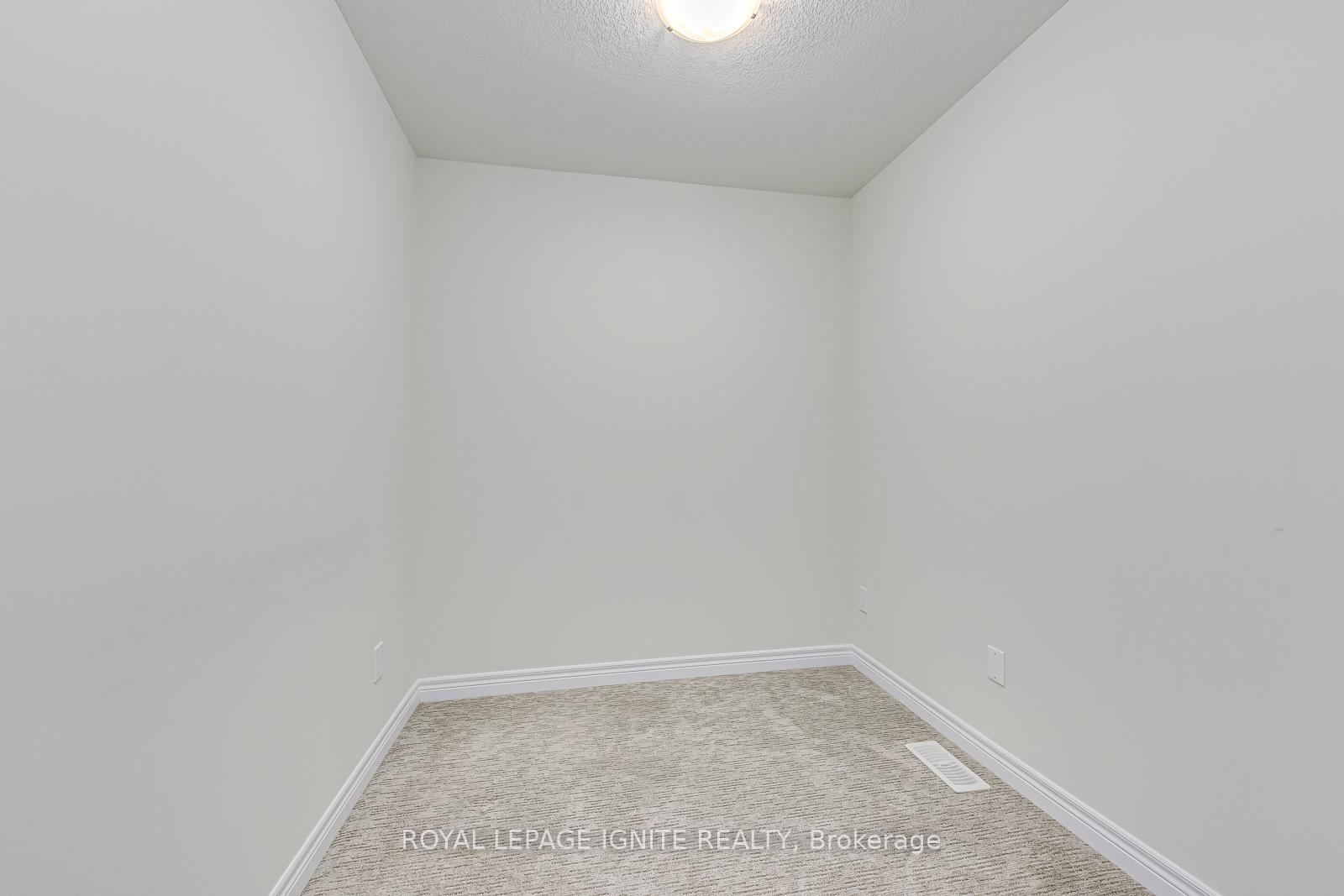 Photo 22 of 11 Picardy Drive, Hamilton, Stoney Creek Mountain — HOMEH