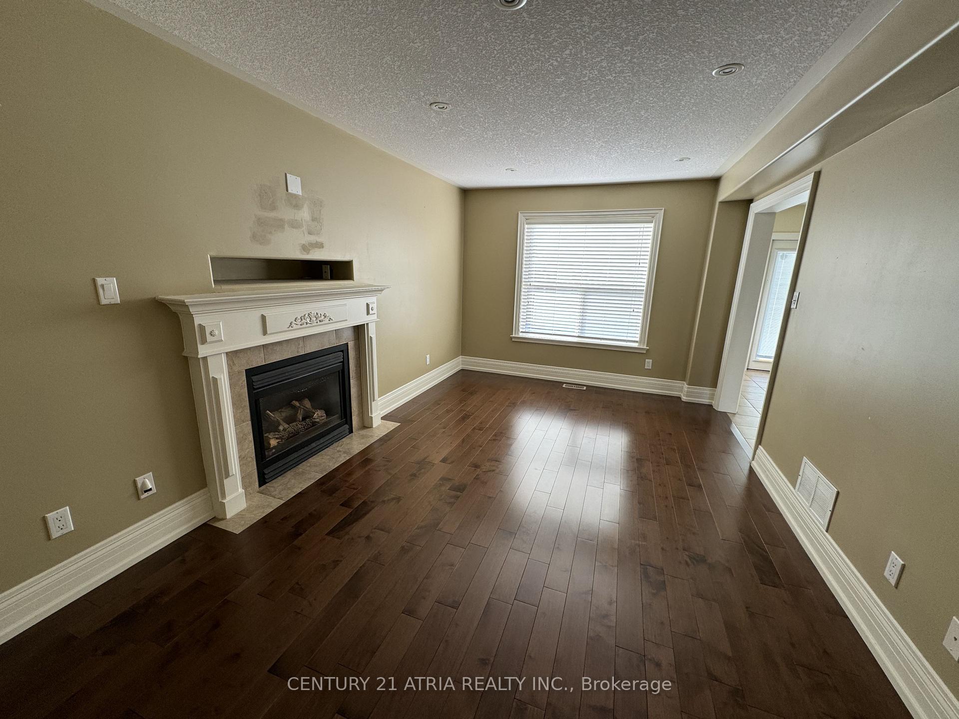 Photo 9 of 108 Chalmers Drive, Barrie, Painswick South — HOMEH