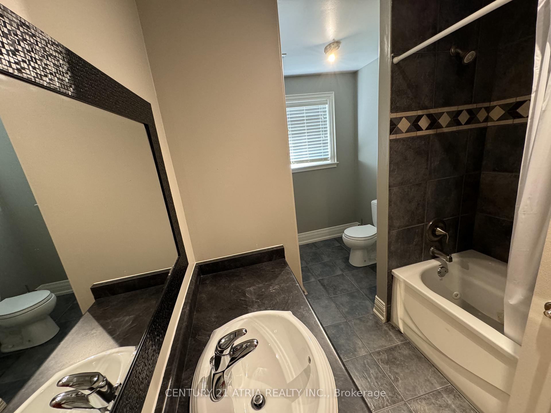 Photo 11 of 108 Chalmers Drive, Barrie, Painswick South — HOMEH