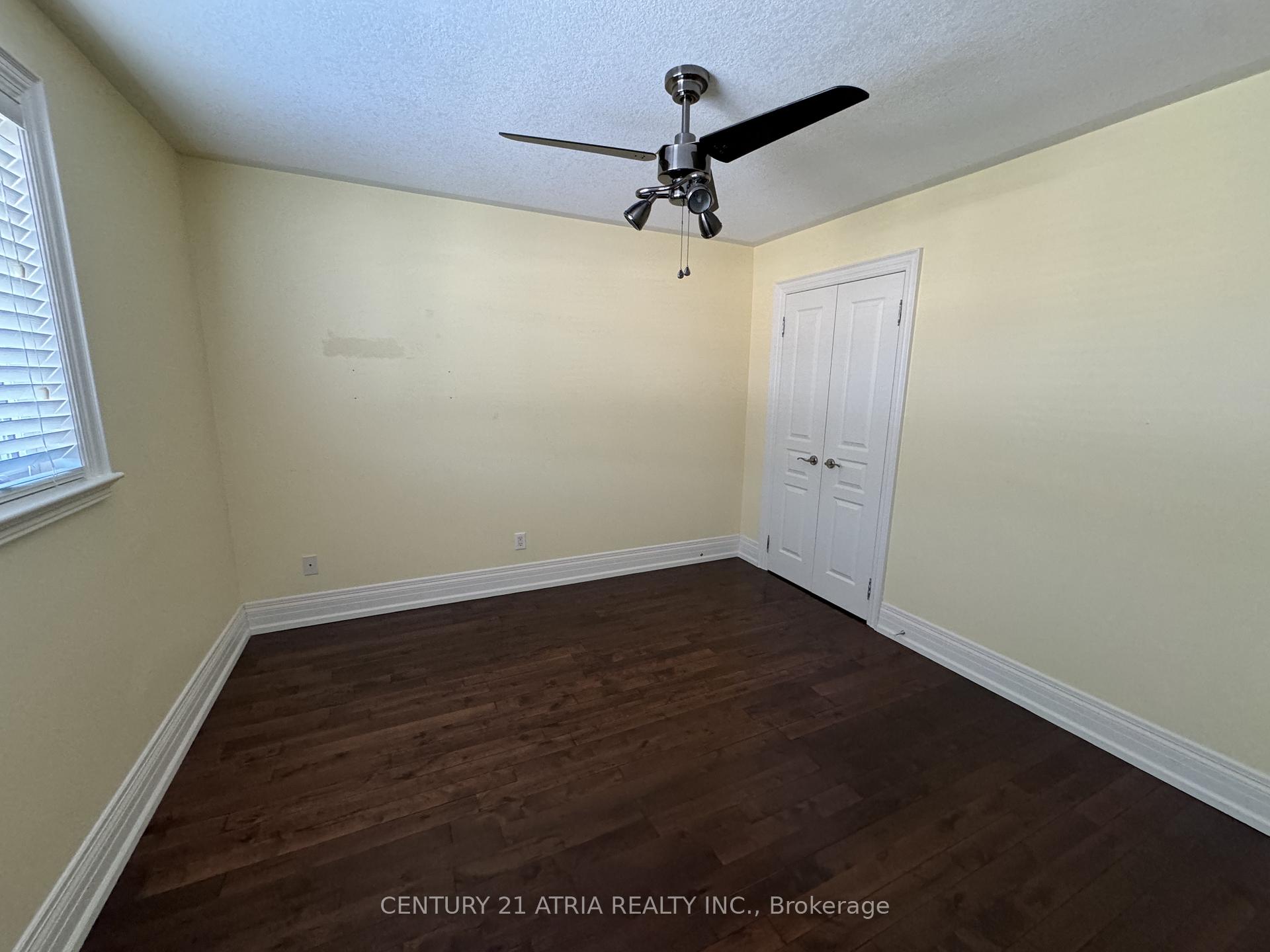 Photo 4 of 108 Chalmers Drive, Barrie, Painswick South — HOMEH