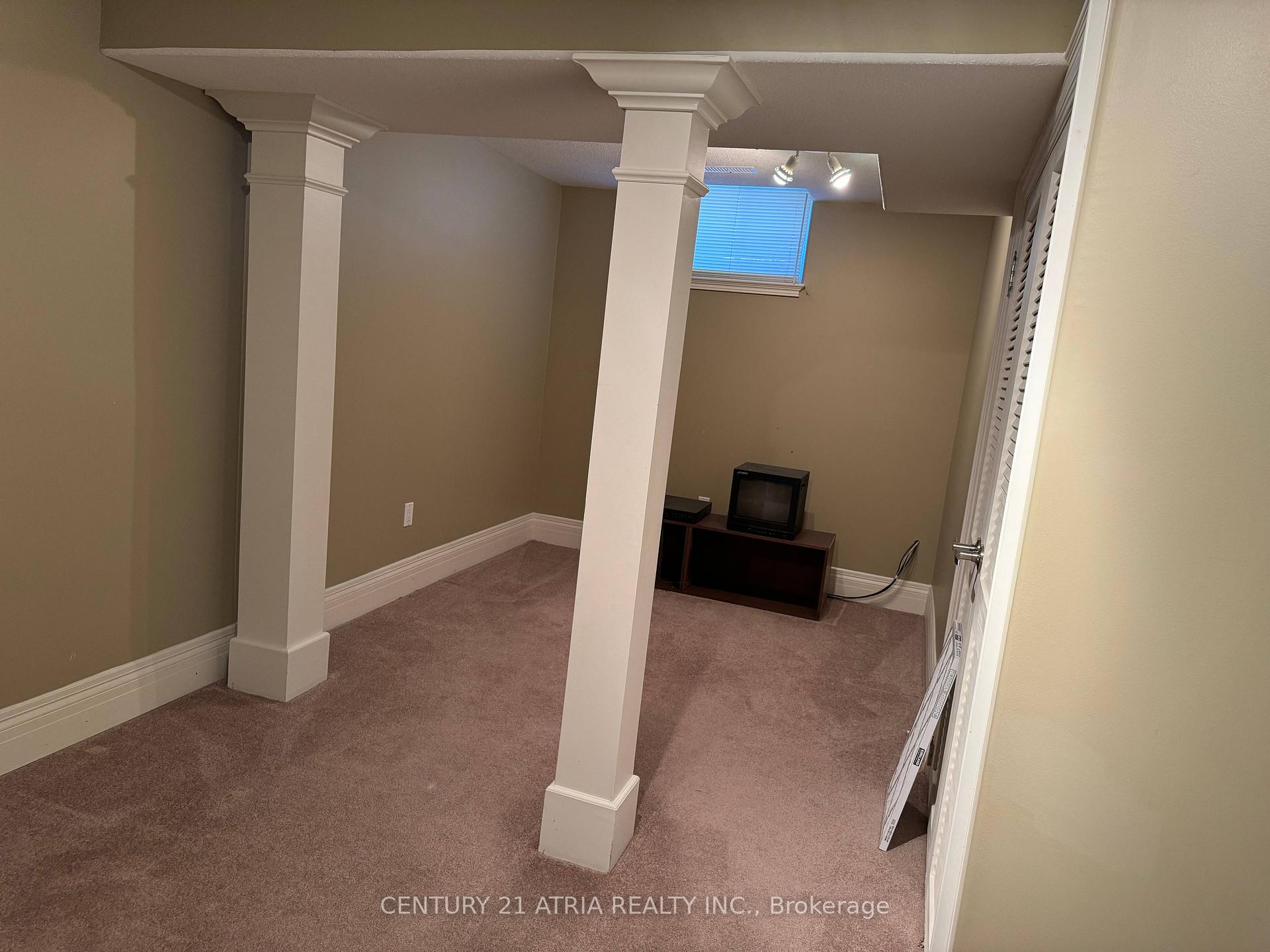 Photo 25 of 108 Chalmers Drive, Barrie, Painswick South — HOMEH