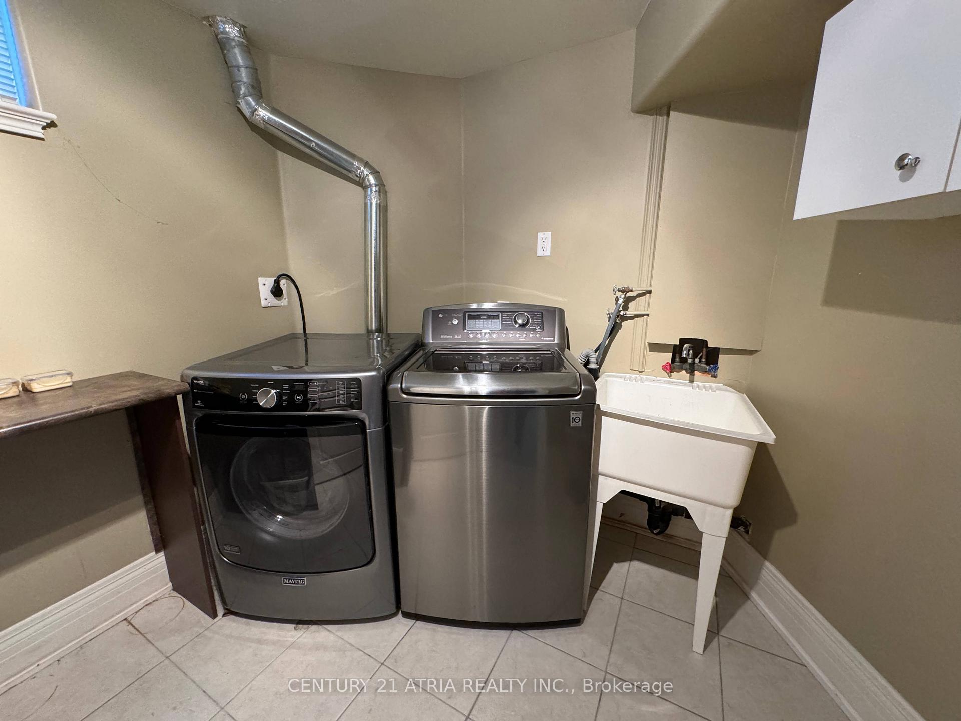 Photo 26 of 108 Chalmers Drive, Barrie, Painswick South — HOMEH