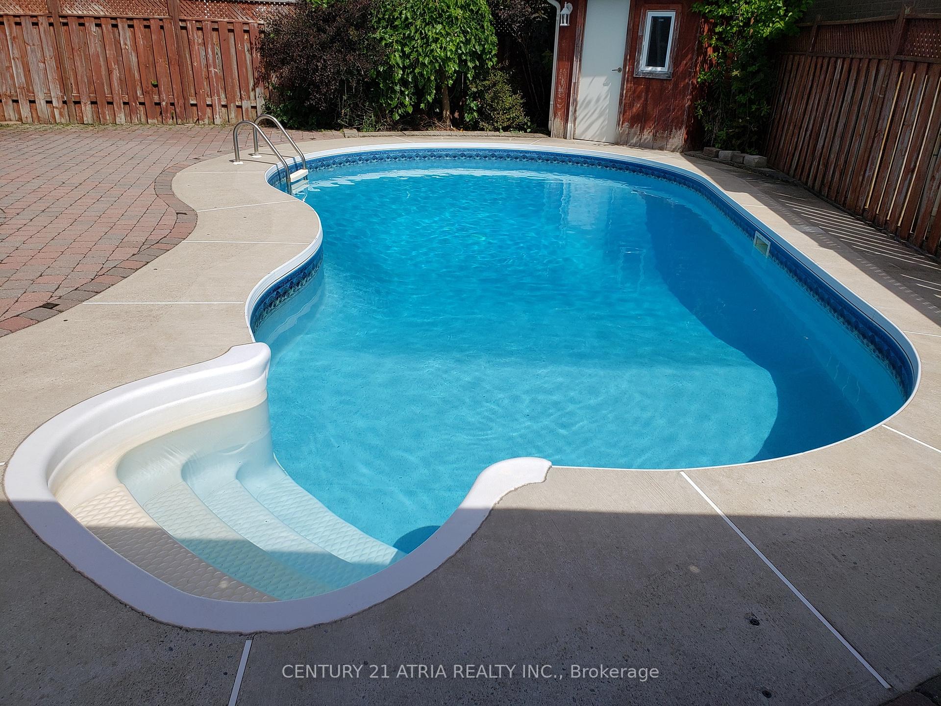 Photo 17 of 108 Chalmers Drive, Barrie, Painswick South — HOMEH