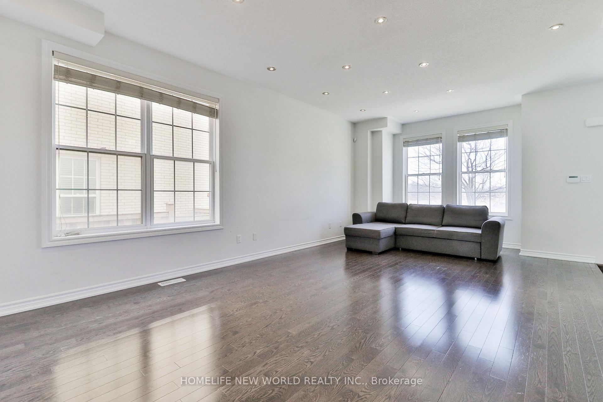 Photo 5 of 10351 Woodbine Avenue, Markham, Cathedraltown — HOMEH
