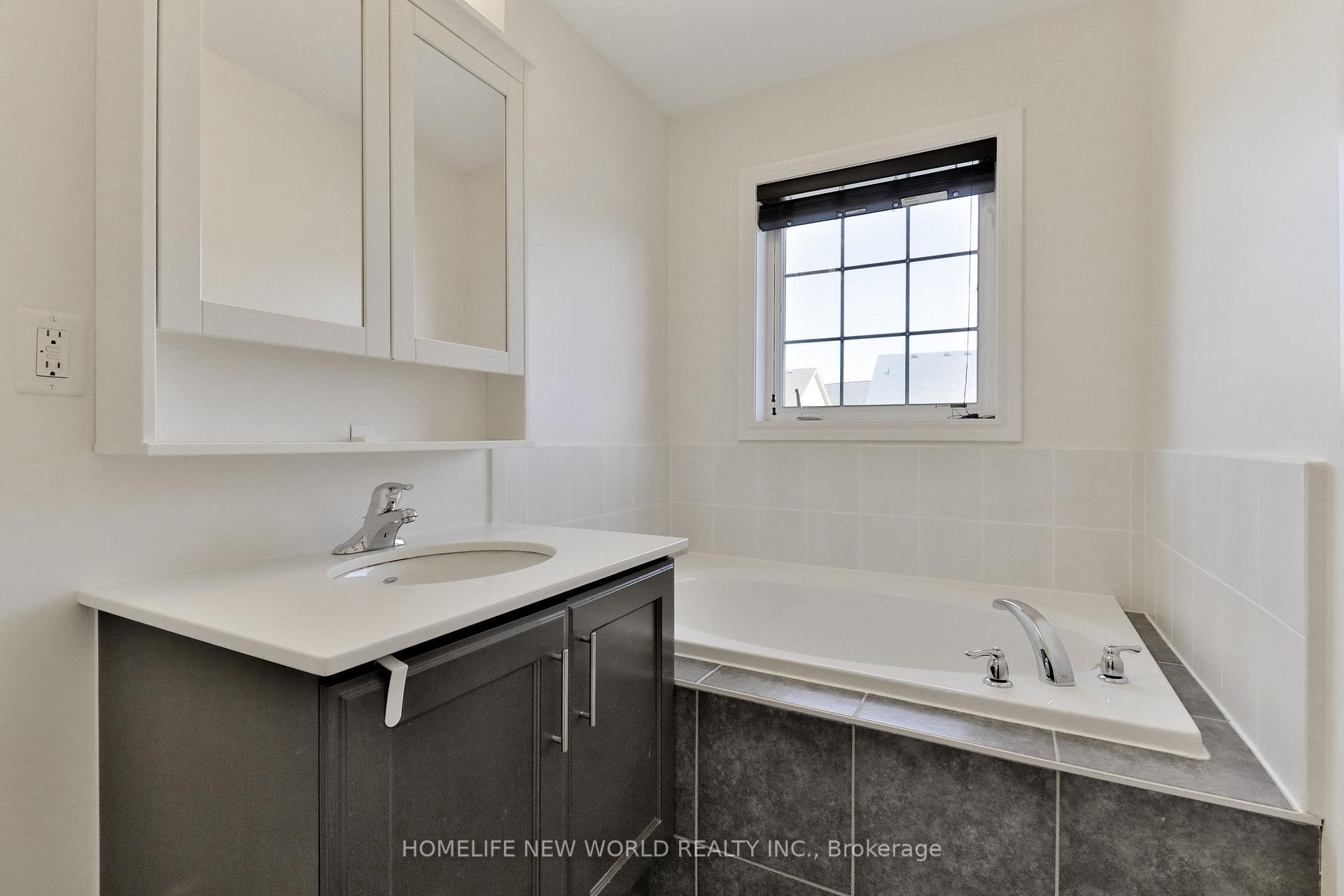 Photo 6 of 10351 Woodbine Avenue, Markham, Cathedraltown — HOMEH