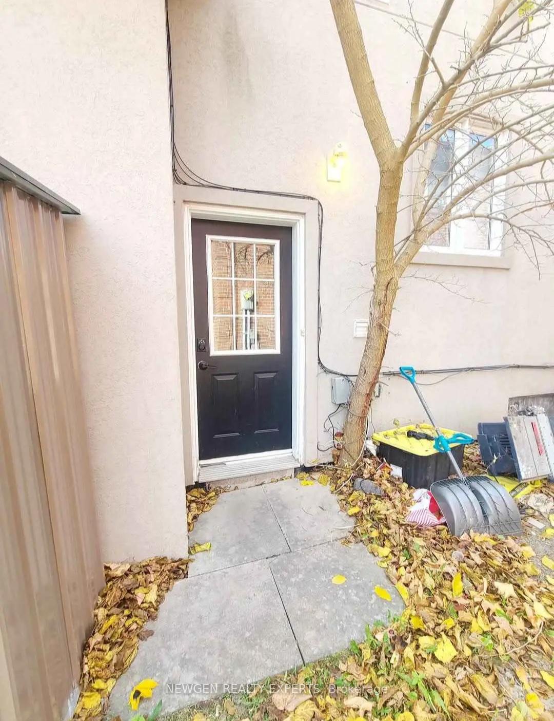 Photo 2 of Unit Bsmnt, 232 Twyn Rivers Drive, Pickering, Highbush — HOMEH
