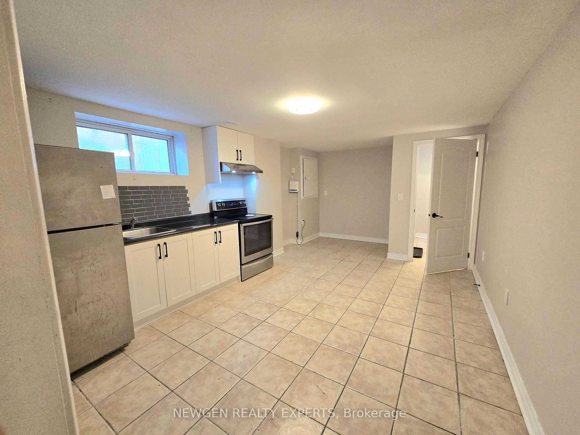 Photo 4 of Unit Bsmnt, 232 Twyn Rivers Drive, Pickering, Highbush — HOMEH
