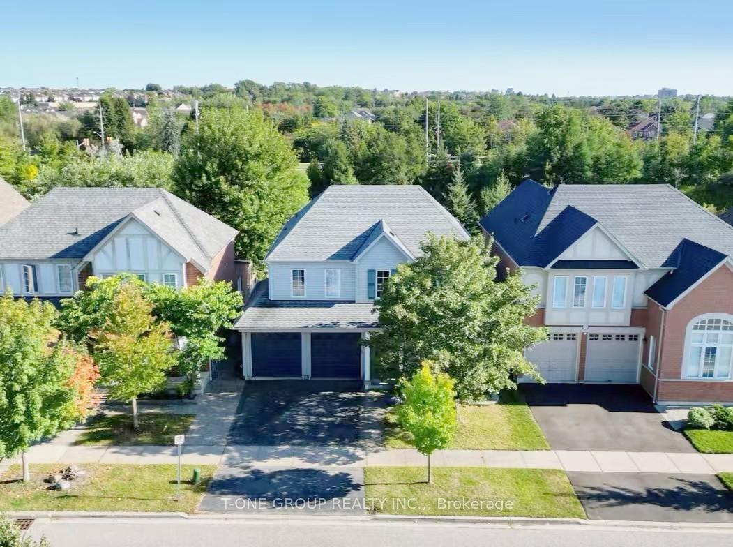 Photo 3 of 17 Bradbury Crescent, Ajax, Northwest Ajax — HOMEH