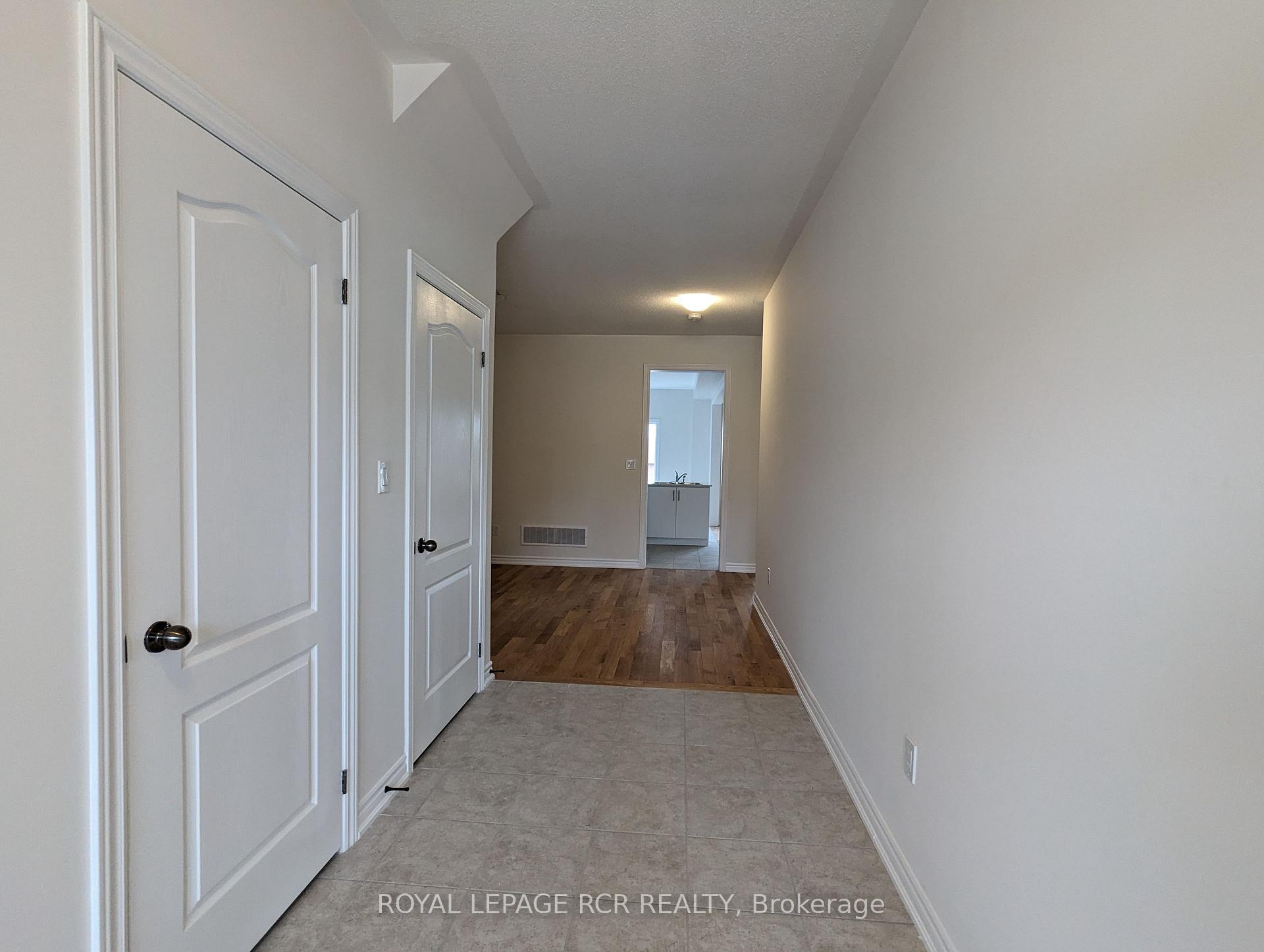 Photo 3 of 7 Lawrence D Pridham Avenue, New Tecumseth, Alliston — HOMEH