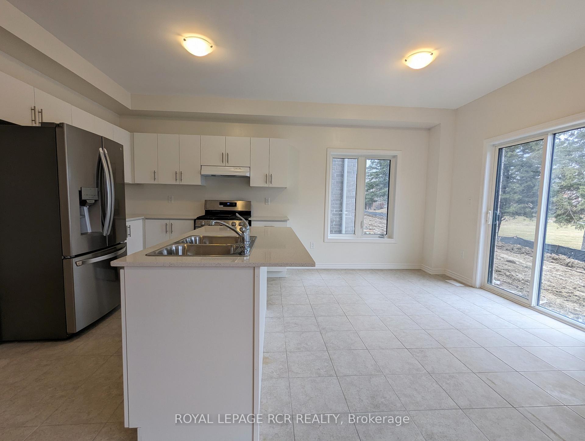 Photo 4 of 7 Lawrence D Pridham Avenue, New Tecumseth, Alliston — HOMEH