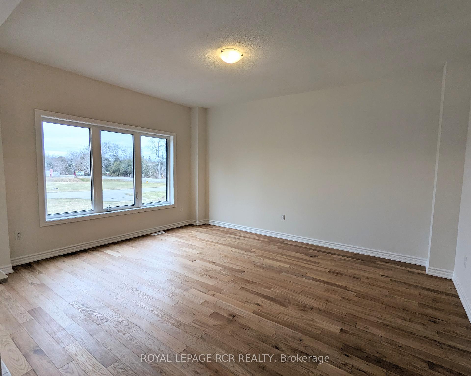 Photo 10 of 7 Lawrence D Pridham Avenue, New Tecumseth, Alliston — HOMEH