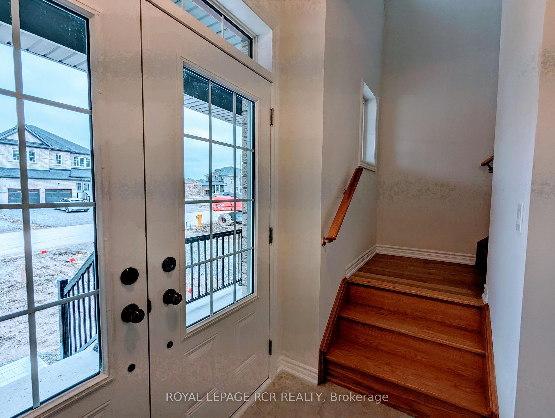 Photo 5 of 7 Lawrence D Pridham Avenue, New Tecumseth, Alliston — HOMEH