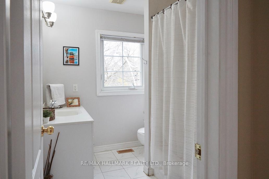 Photo 4 of 285 Craven Road, Toronto, Greenwood-Coxwell — HOMEH