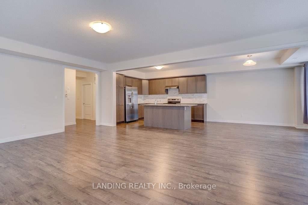 Photo 12 of Unit Unit #2, 19 Ivanhoe Drive, Markham, Berczy — HOMEH