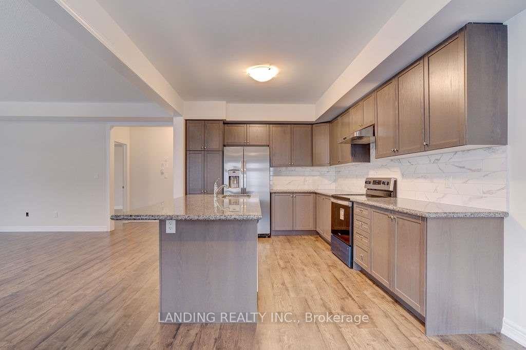 Photo 13 of Unit Unit #2, 19 Ivanhoe Drive, Markham, Berczy — HOMEH
