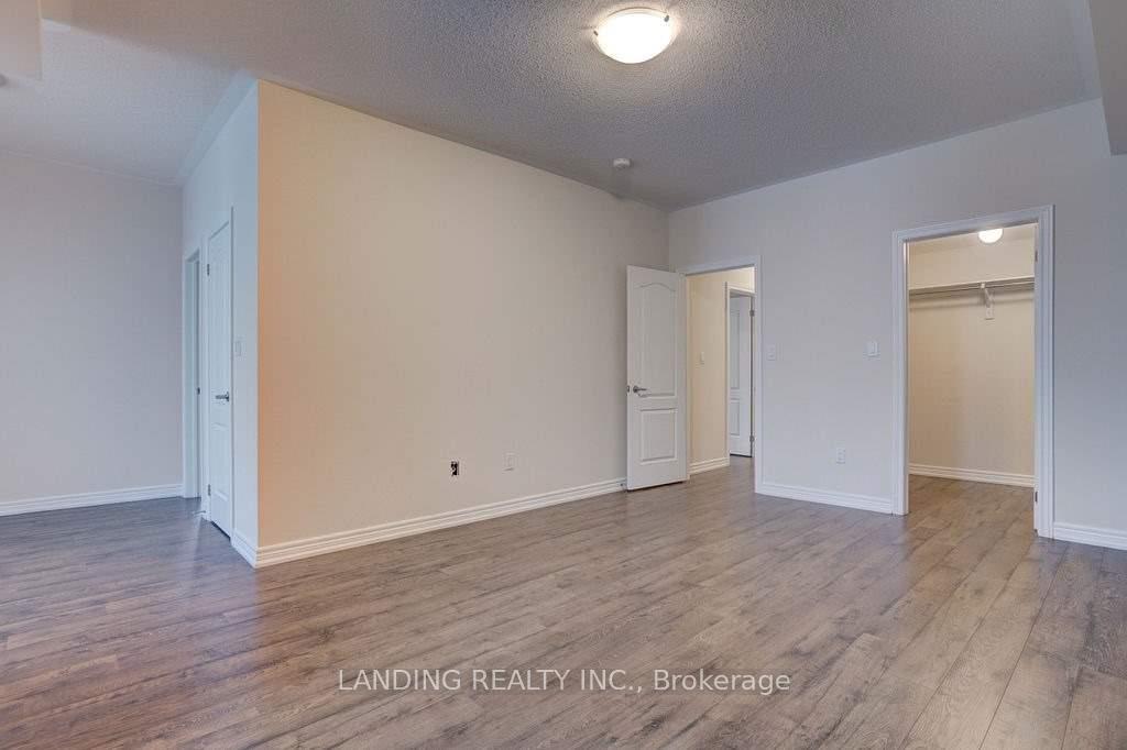 Photo 7 of Unit Unit #2, 19 Ivanhoe Drive, Markham, Berczy — HOMEH