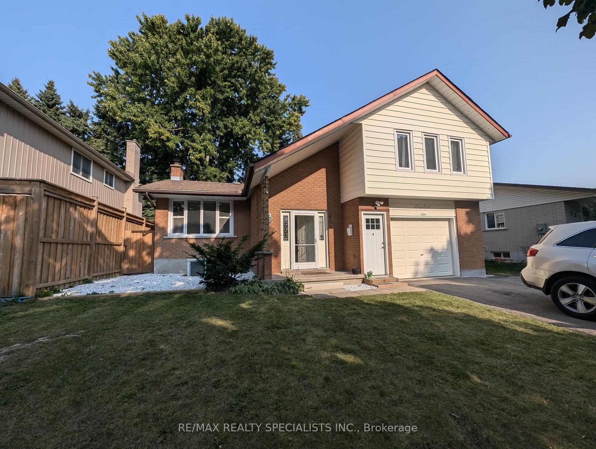 Photo 1 of 68 Briargate Drive, Kitchener — HOMEH