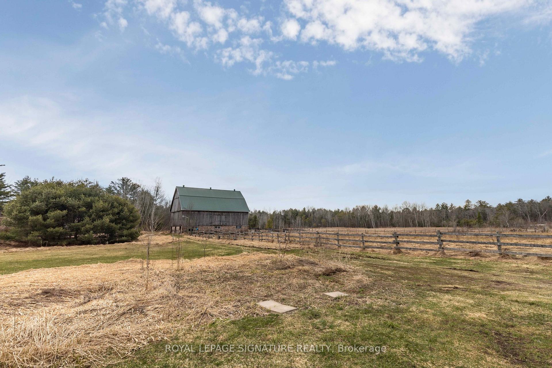 Photo 31 of 1061 Taverner Road, Gravenhurst, Muskoka (S) — HOMEH