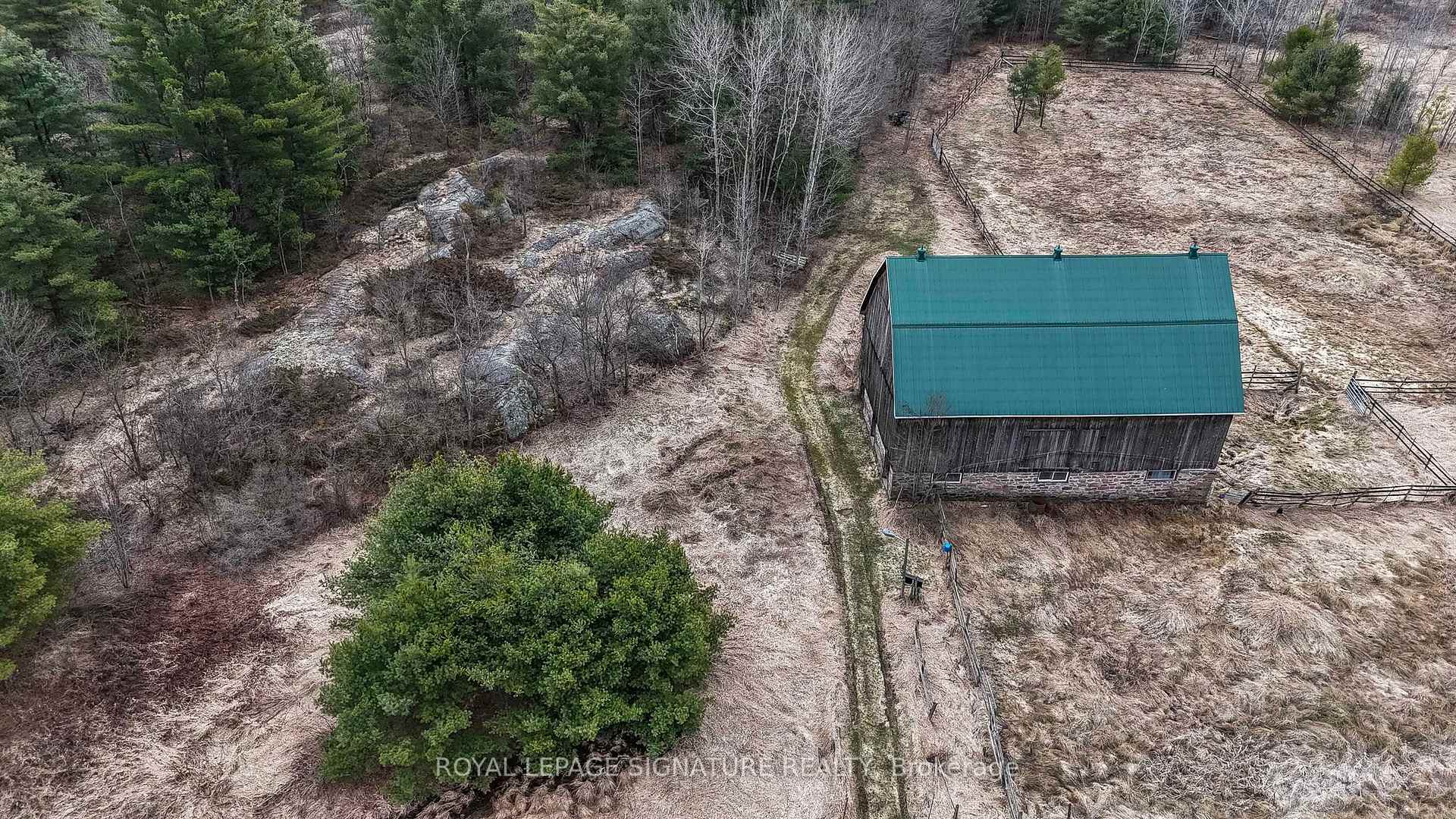 Photo 36 of 1061 Taverner Road, Gravenhurst, Muskoka (S) — HOMEH