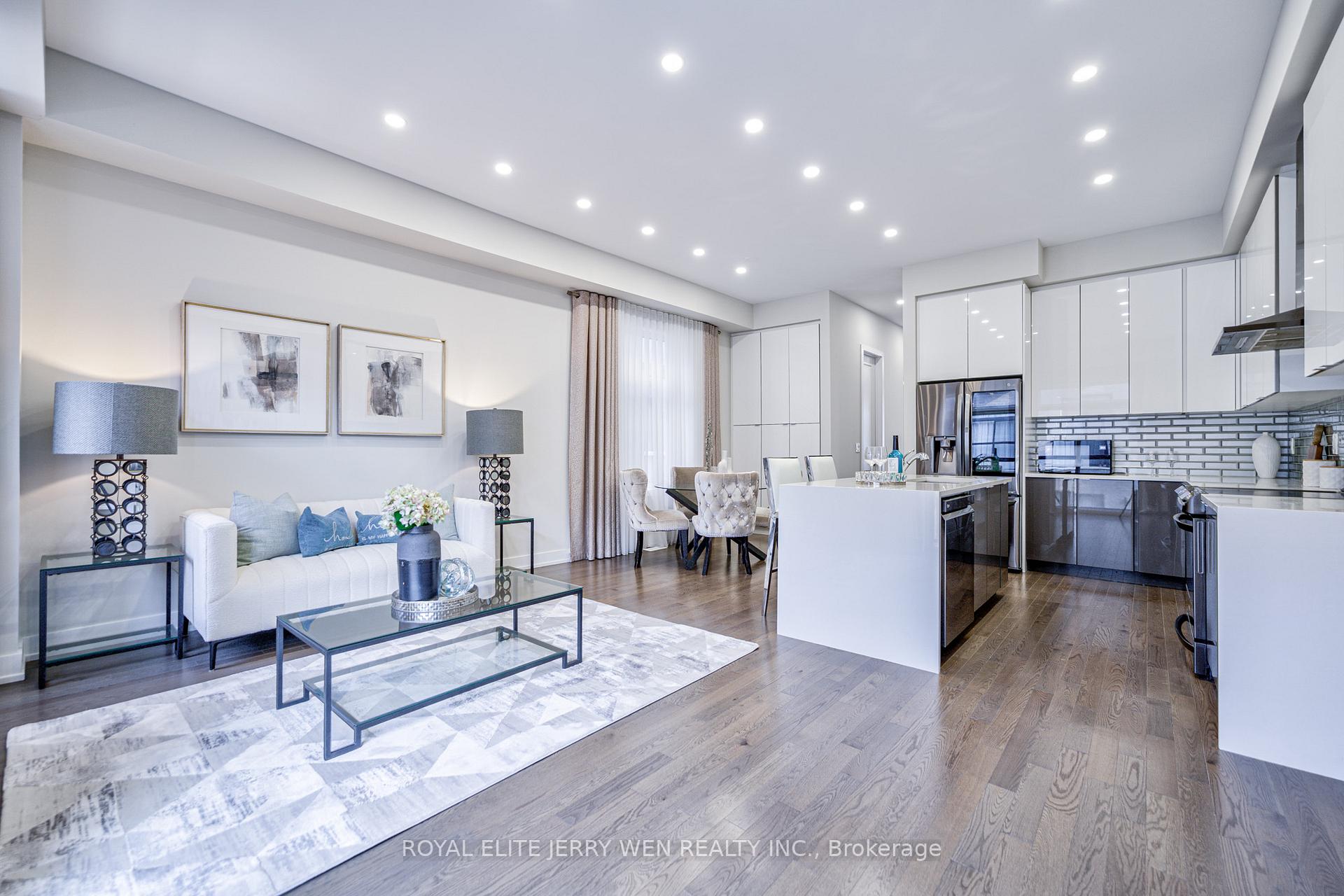 Photo 6 of 54 Laskin Drive, Vaughan, Patterson — HOMEH