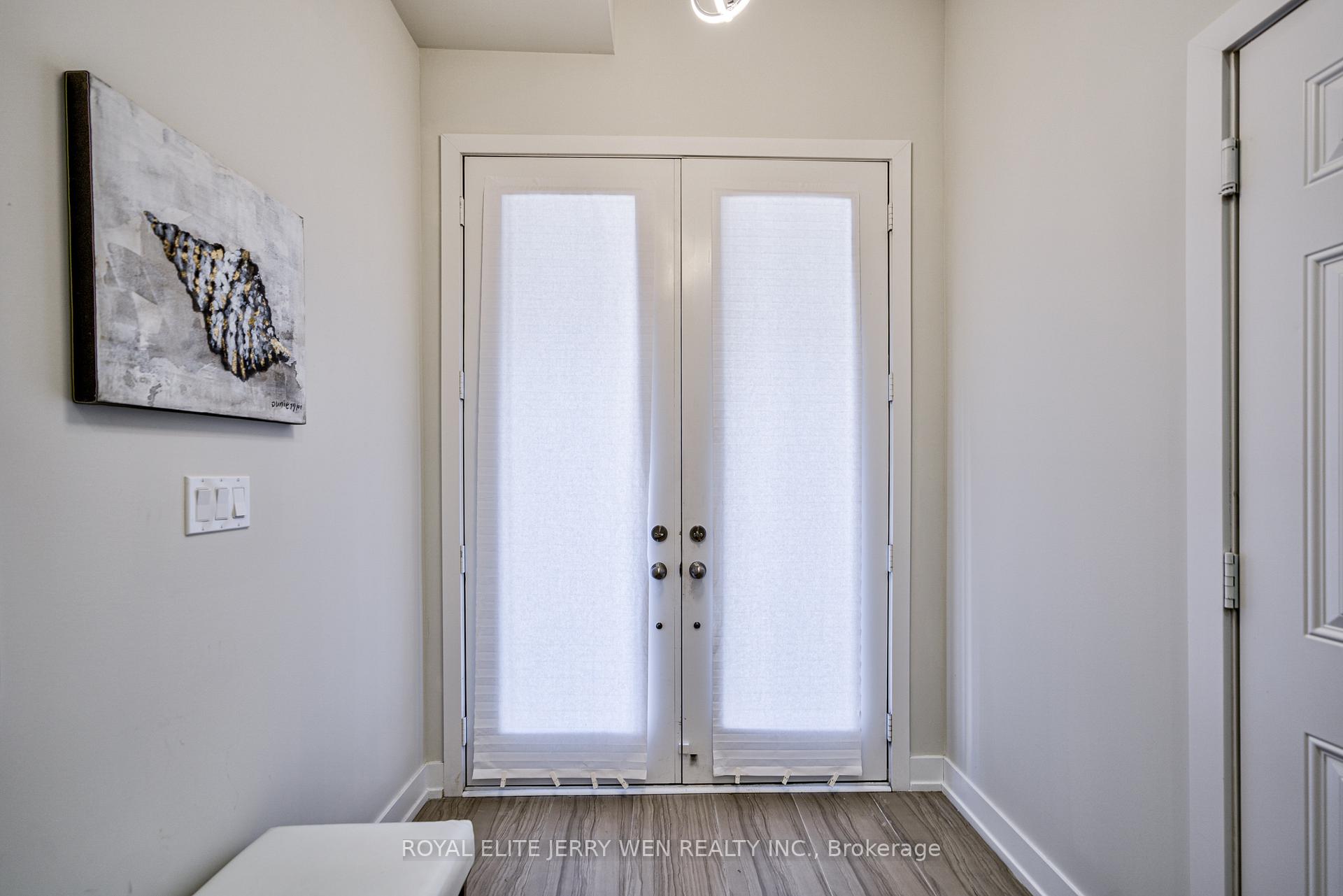 Photo 12 of 54 Laskin Drive, Vaughan, Patterson — HOMEH