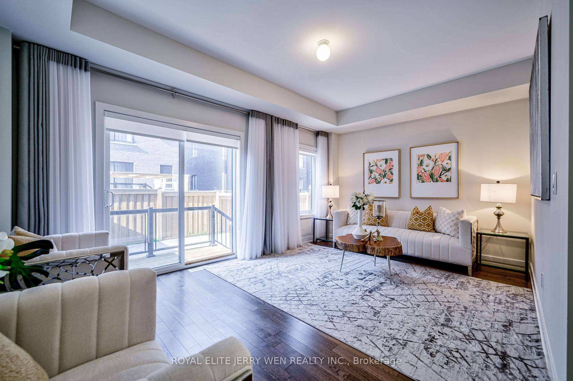 Photo 11 of 54 Laskin Drive, Vaughan, Patterson — HOMEH