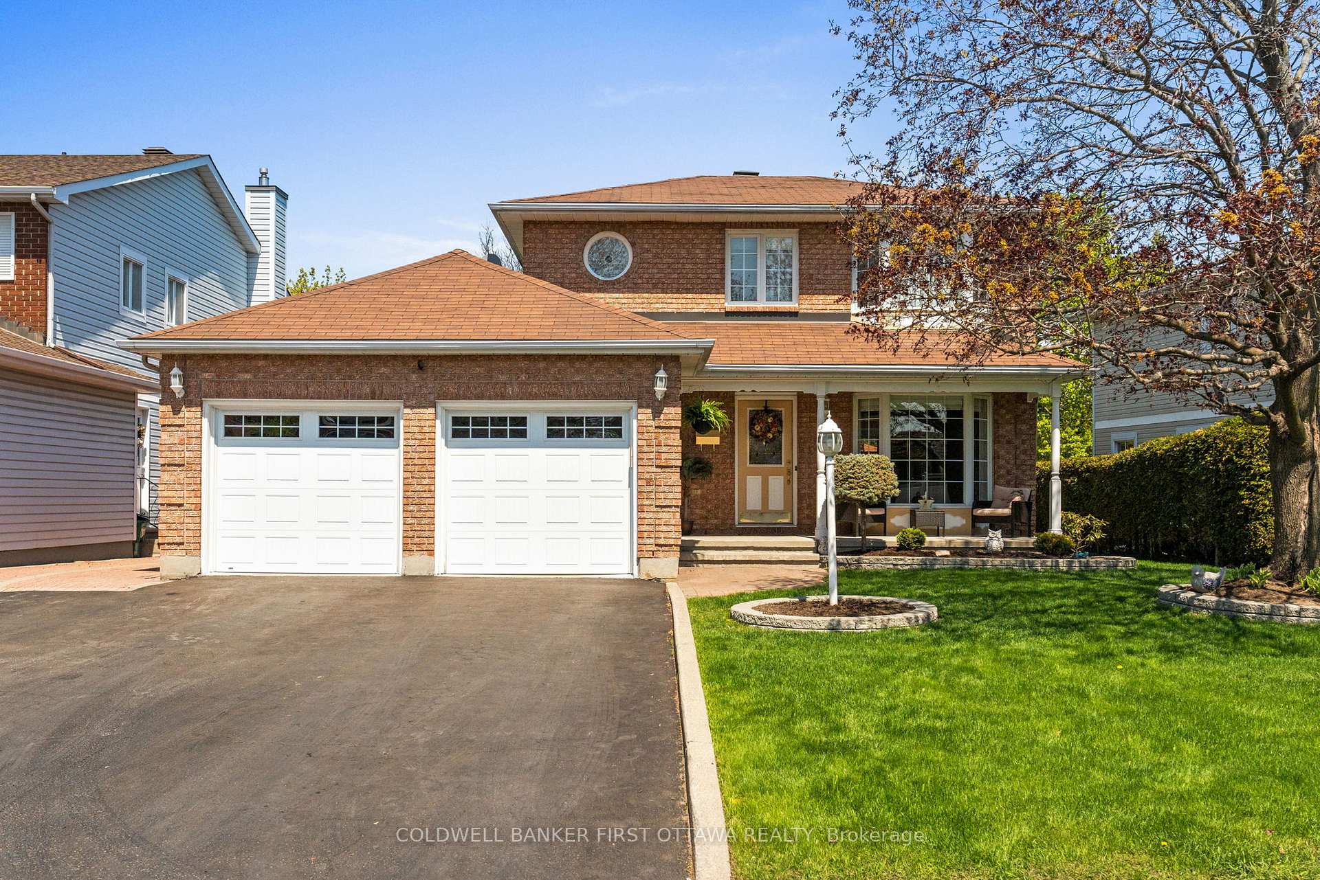 Photo 2 of 64 Tartan Drive, Ottawa, Barrhaven - Heritage Park — HOMEH