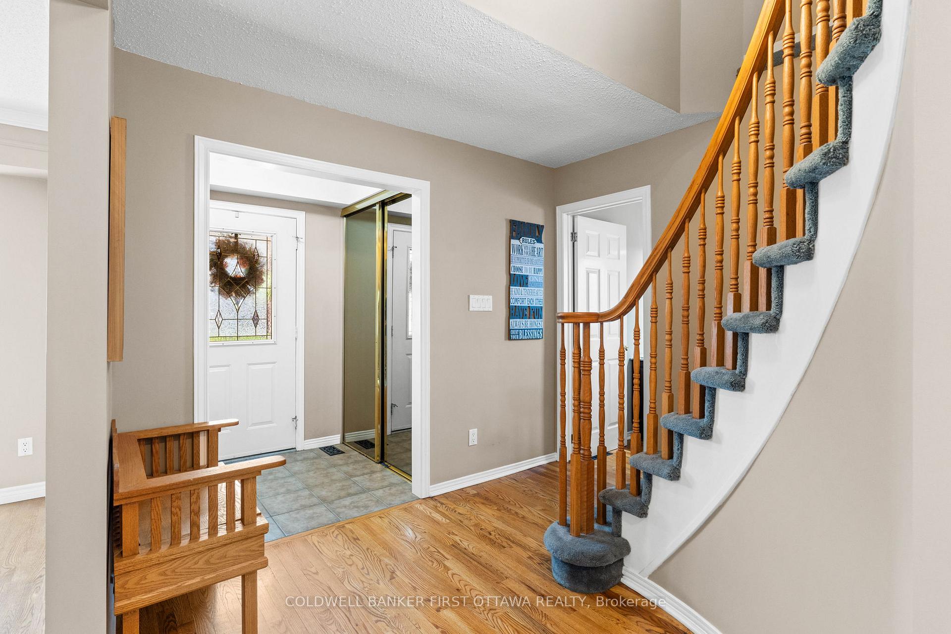 Photo 3 of 64 Tartan Drive, Ottawa, Barrhaven - Heritage Park — HOMEH