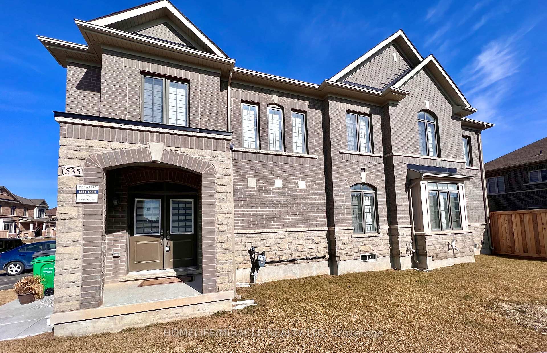 Photo 4 of 535 Veterans Drive, Brampton, Northwest Brampton — HOMEH