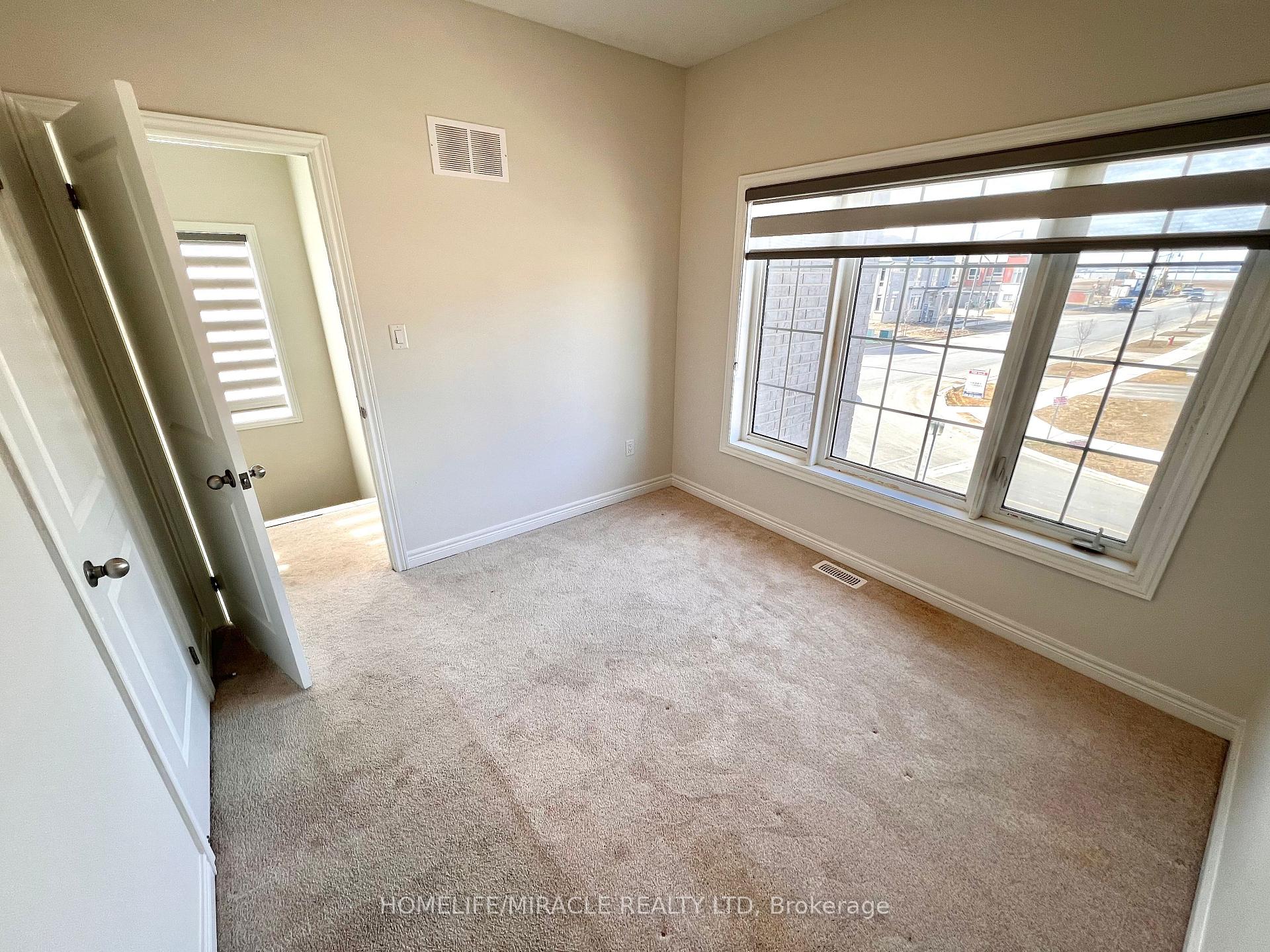 Photo 11 of 535 Veterans Drive, Brampton, Northwest Brampton — HOMEH